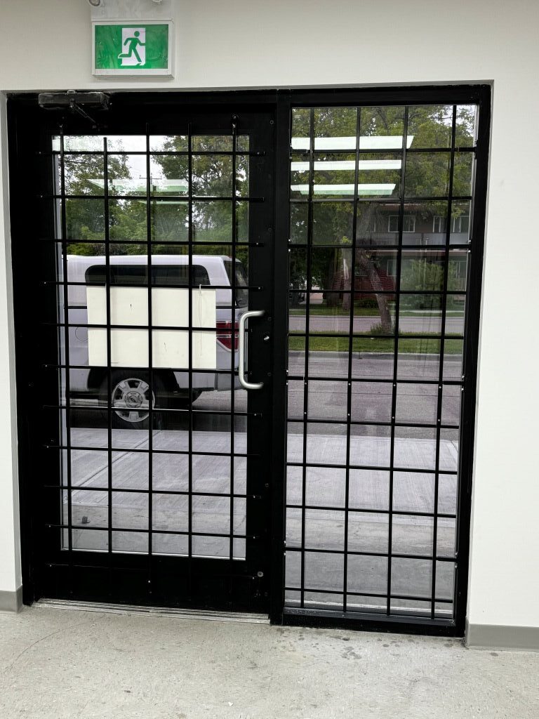 Aluminum Railing Installation Contractors Service in Alberta
